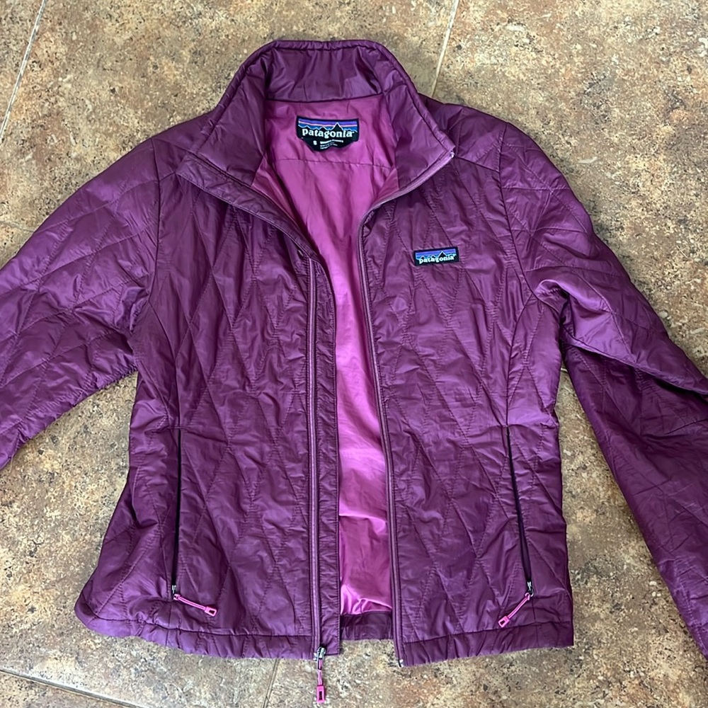 Patagonia Women's Plum Purple Lightweight Jacket